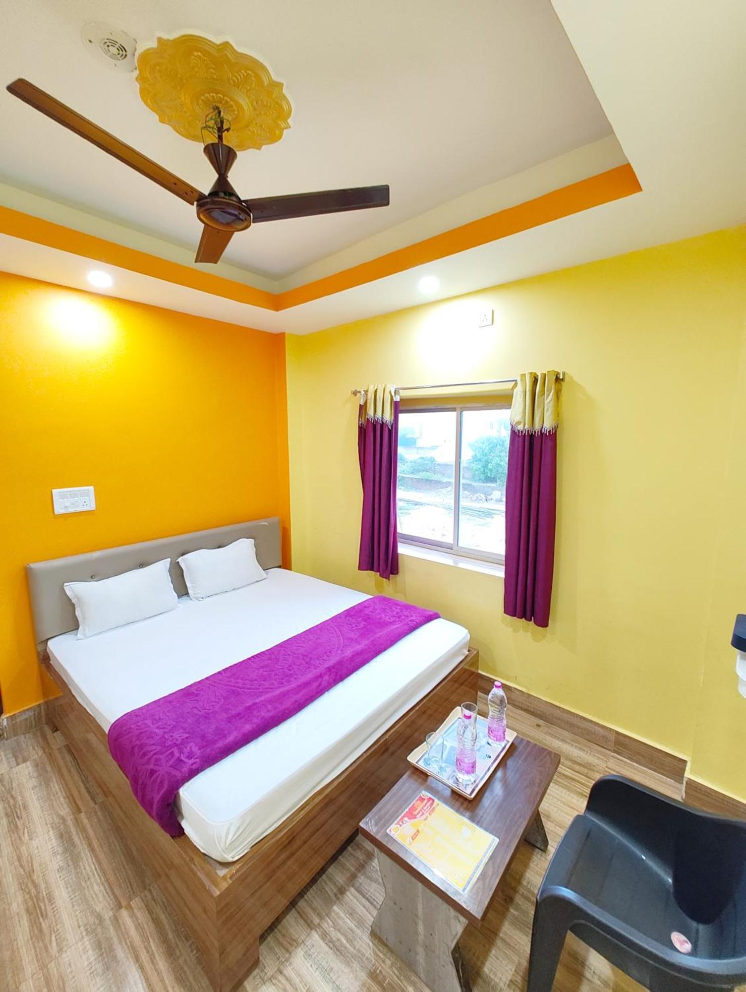 Goroomgo Sahoo Palace Puri - Prime Location Near Sea Beach - Excellent Service With Parking Facilities Exterior foto
