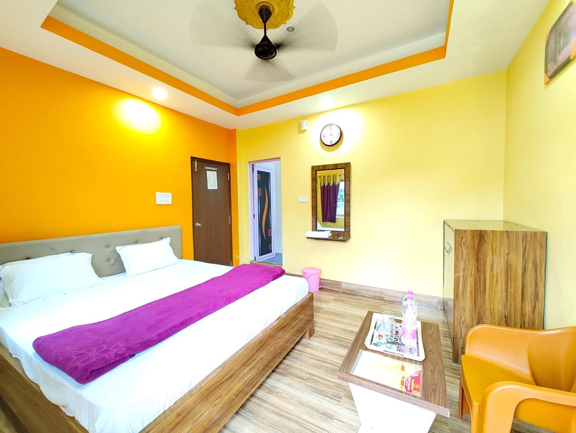Goroomgo Sahoo Palace Puri - Prime Location Near Sea Beach - Excellent Service With Parking Facilities Exterior foto